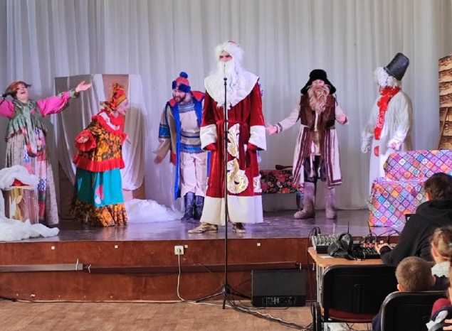 Группа «Калейдоскоп» представила школьникам Бессоновки музыкальный спектакль